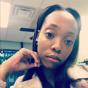 Meet your Posher, Taniece